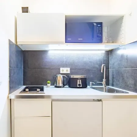 Centrally Located Room For Solo Traveller Budapest Exterior photo