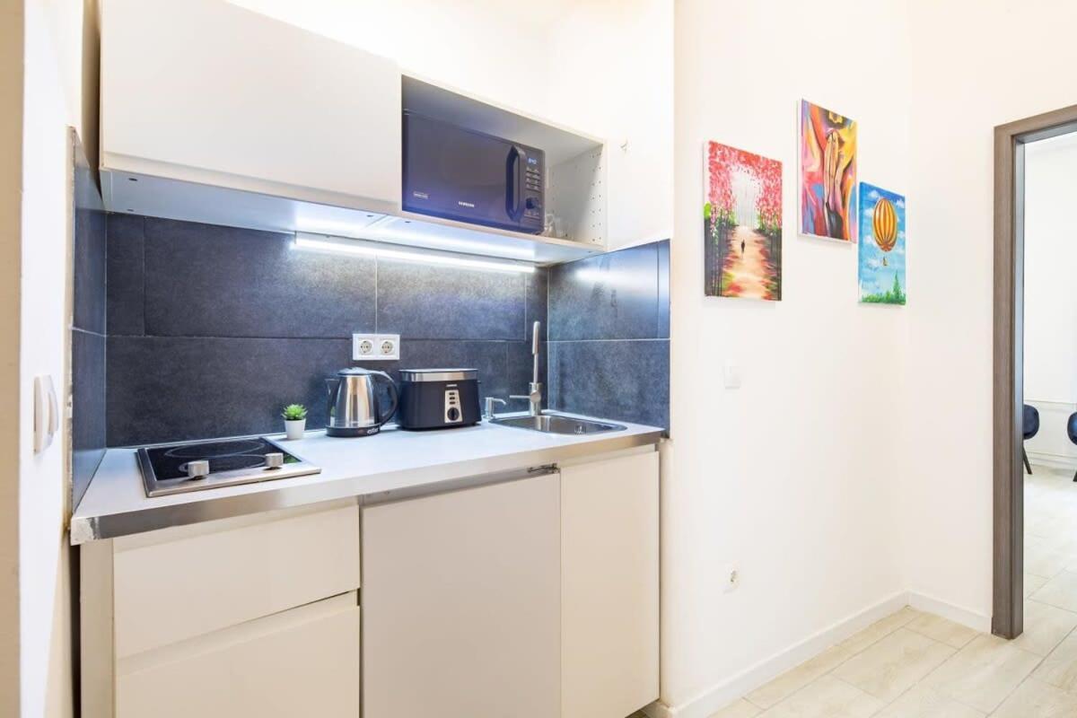 Centrally Located For Solo Traveller Apartamento *